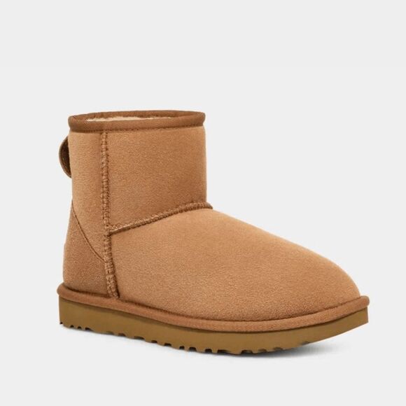UGG Shoes - New UGG Women's Classic Mini II Boot Chestnut Water Repellent Size 8